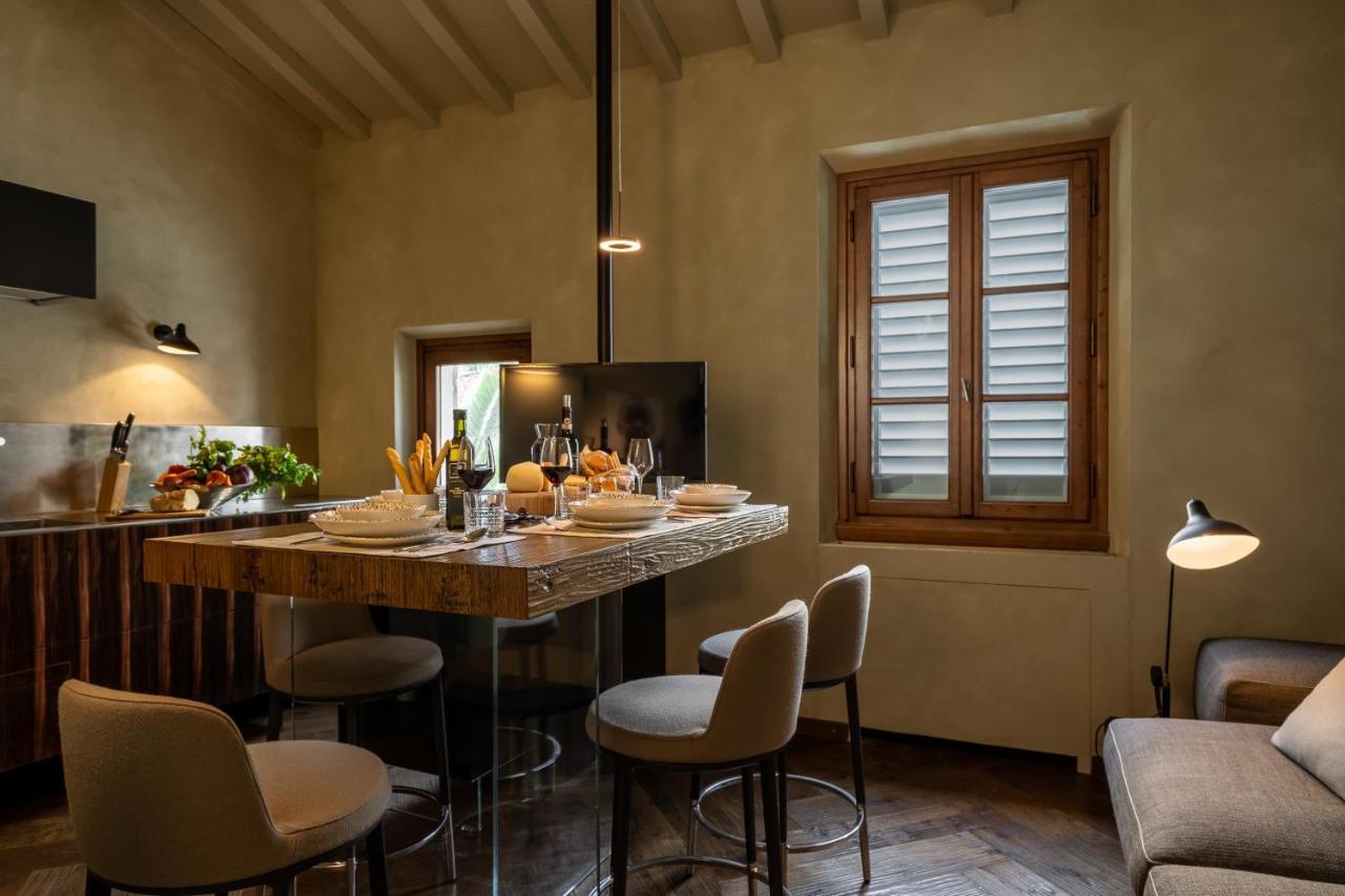 Oltrarno 1881 Apartments Firenze Bagian luar foto