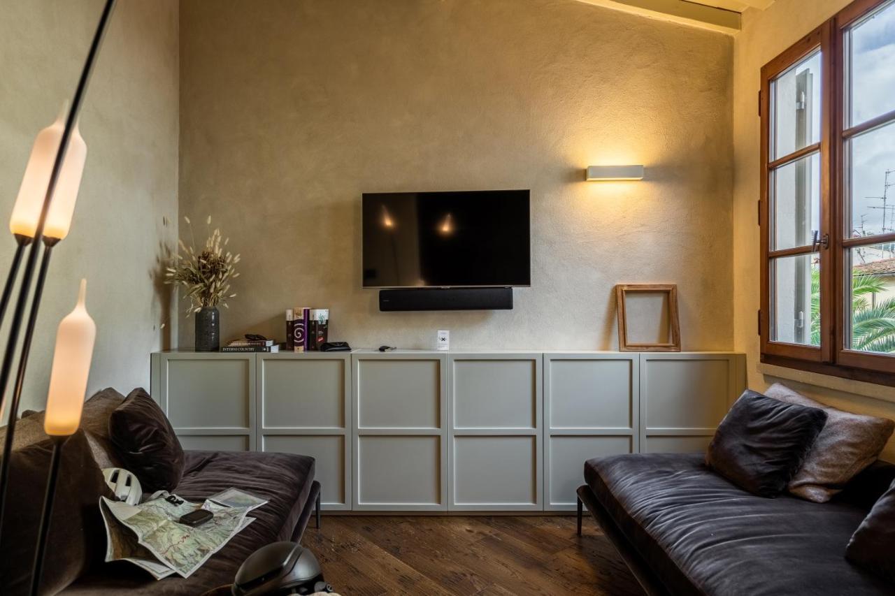 Oltrarno 1881 Apartments Firenze Bagian luar foto